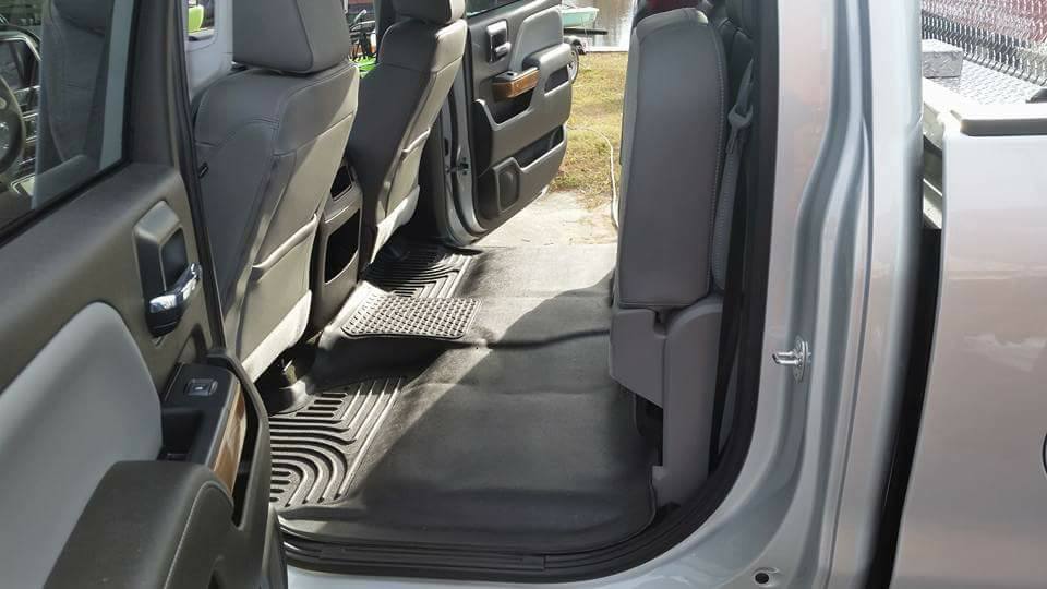 2018-chevy-3500hd-back-seat
