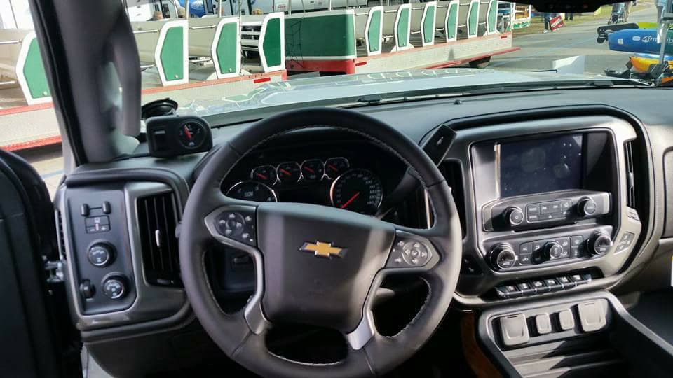 2018-chevy-3500hd-steering-wheel