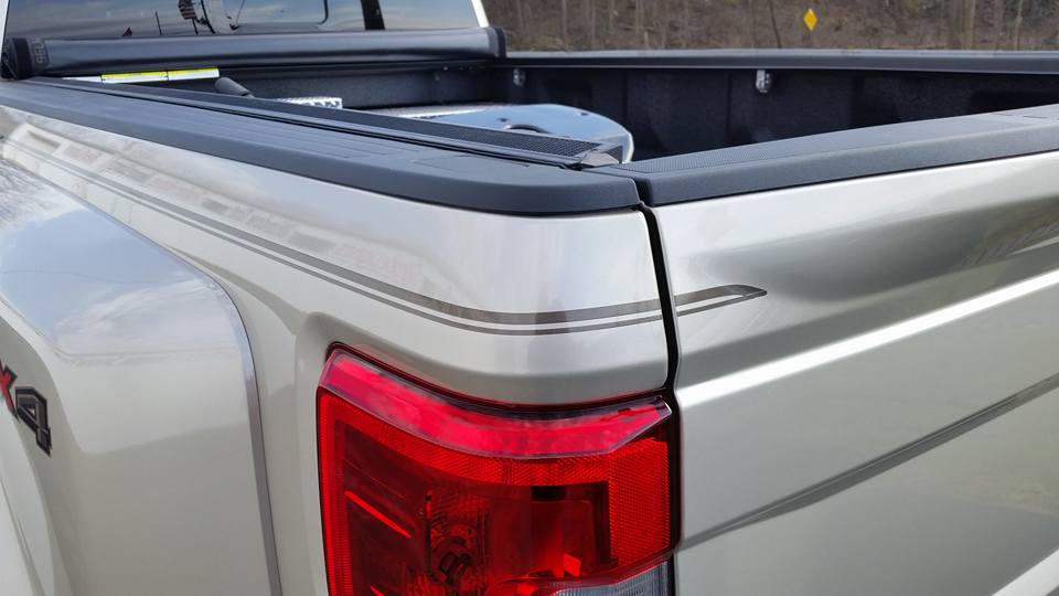 2018-ford-f450-bed-closeup
