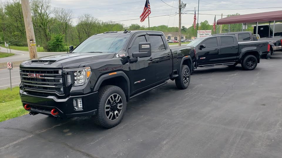 2020-gmc-2500-hd-at4-drivers-side-front